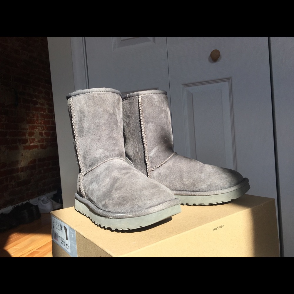 Grey UGGs Women’s Classic Short Size 6